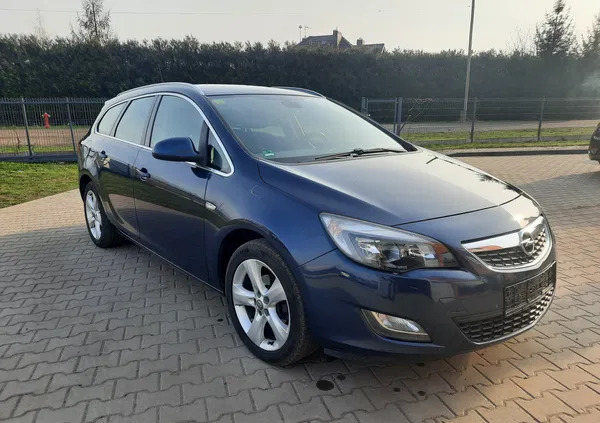 Opel Astra cena 14600 przebieg: 245723, rok produkcji 2011 z Sępopol małe 172